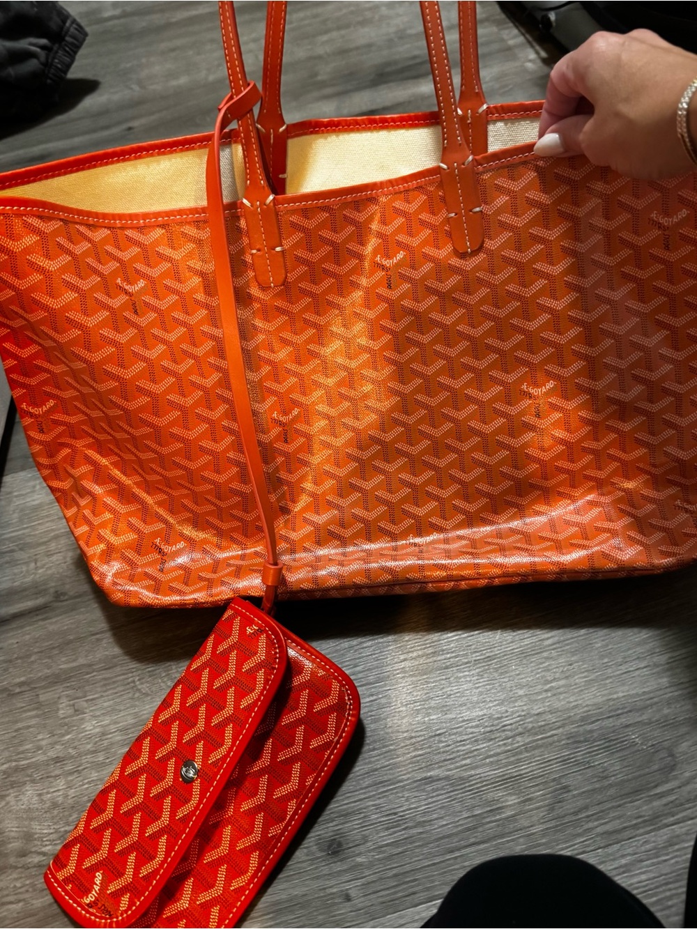Fashion Tote. Orange Chevron Patterned Tote Bag with pochette read description